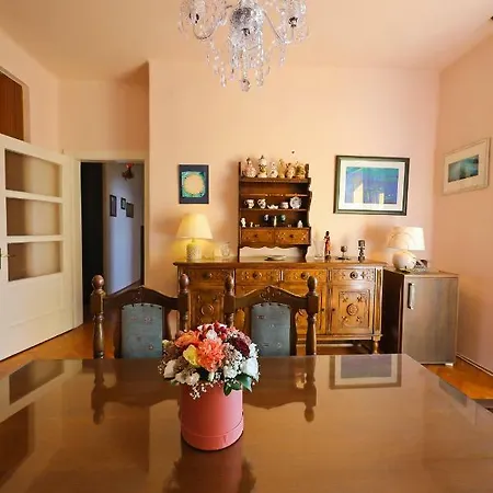 Apartamento Caisa Classic Beachfront Zadar